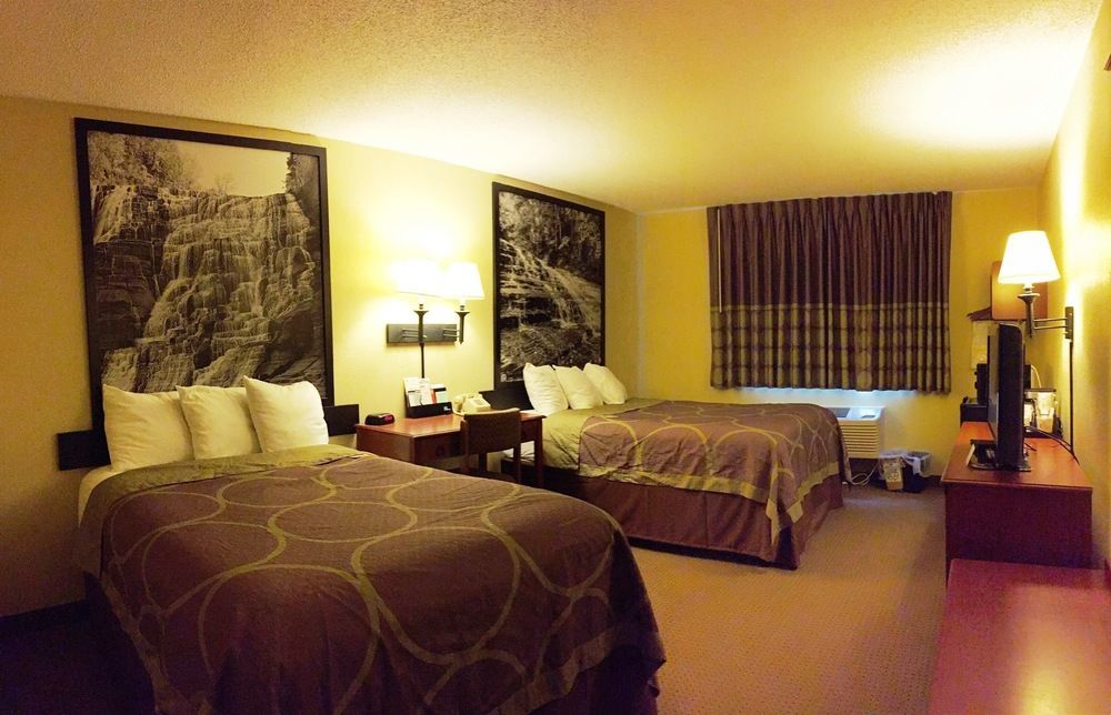 Super 8 By Wyndham Ithaca Hotel Exterior foto